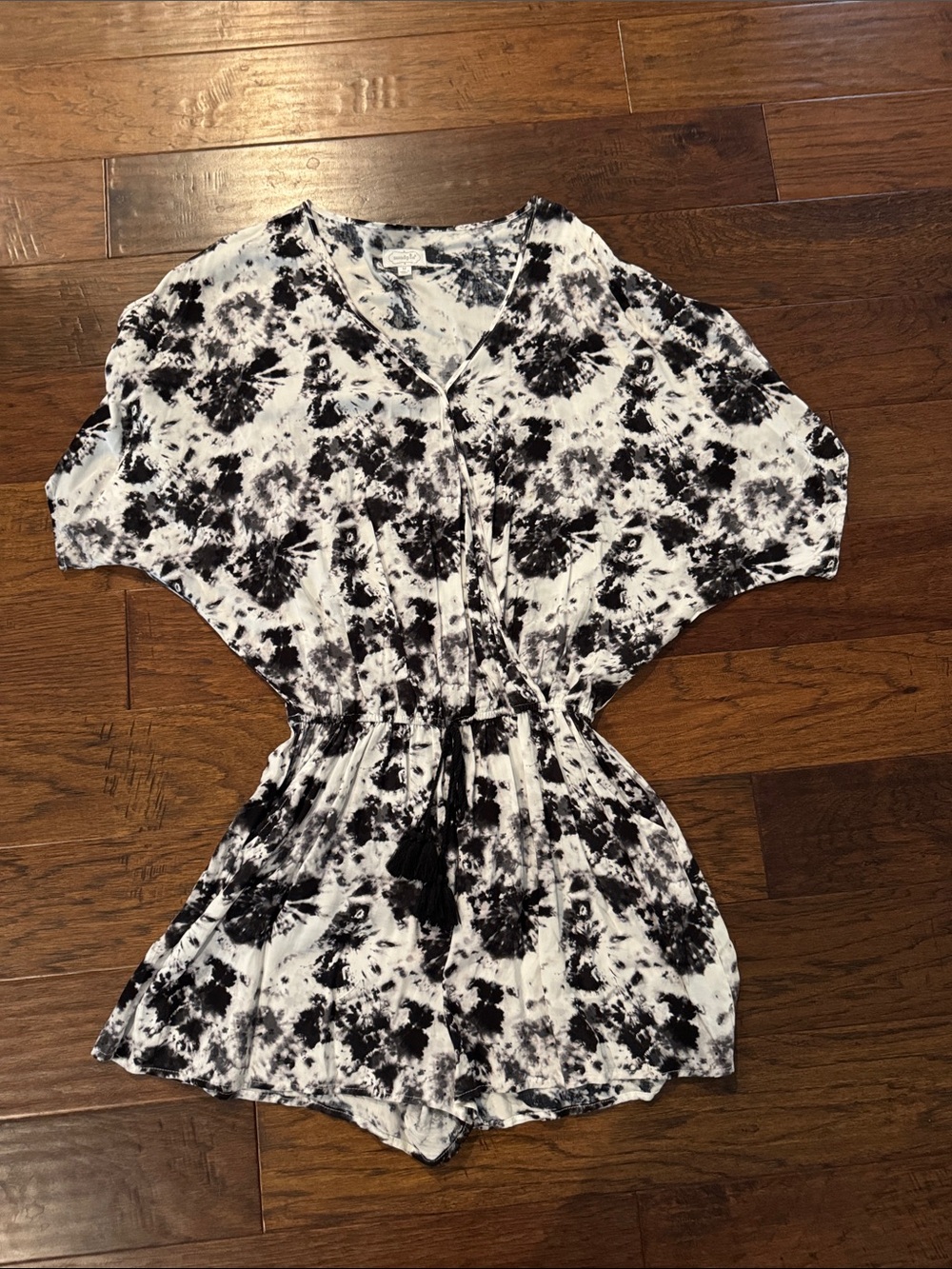 Mud Pie Black & White Tie-Dye V-Neck Romper Tunic